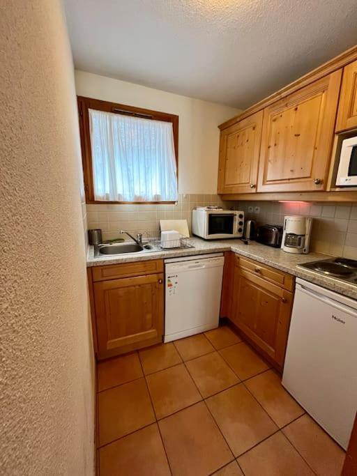 Chalet Vars 8 A 10 Personnes, Proche Des Pistes Екстер'єр фото