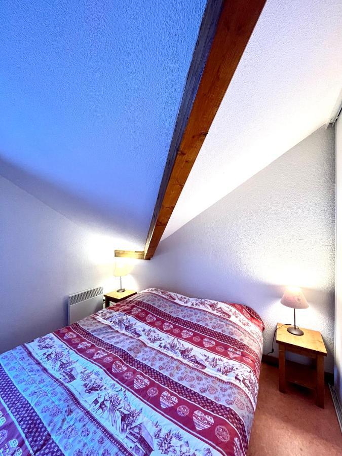 Chalet Vars 8 A 10 Personnes, Proche Des Pistes Екстер'єр фото